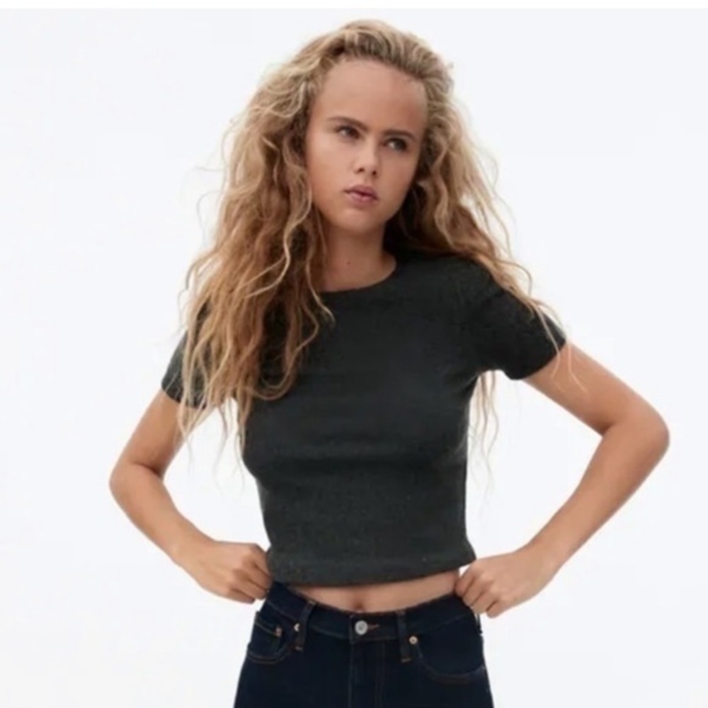 Zara Shirt Dark Grey Marl Shoulder Pad
Trendy Boho